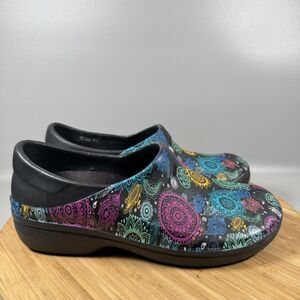 S Crocs At Work Black‎ Paisley Shoes On The Clock Clogs Womens 8 Slip Resistant